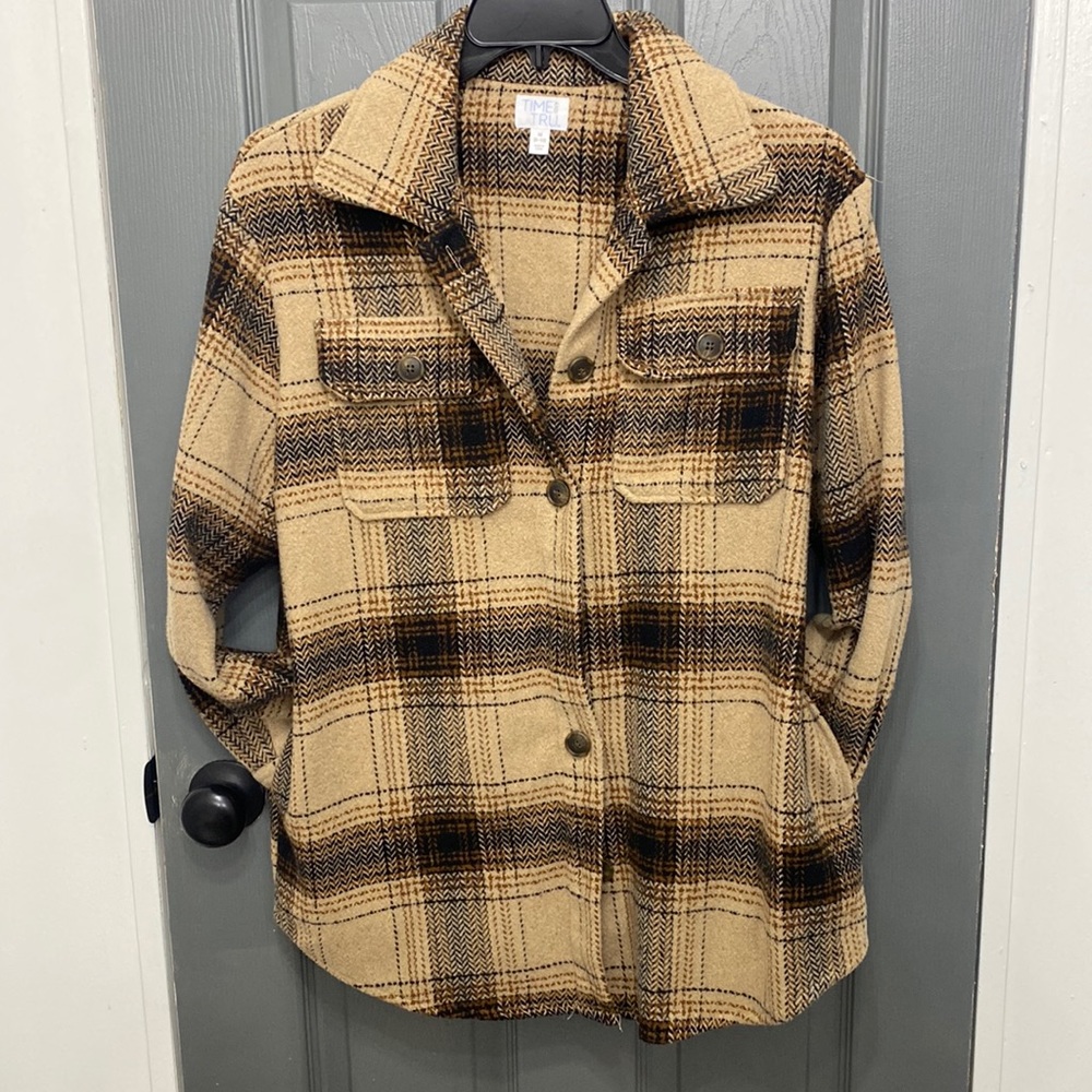 Like new Shacket- perfect fall staple!